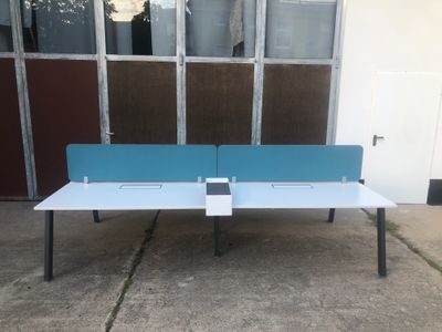 Konferenztisch von Steelcase Lares in Weiß Teamschreibtisch Arbeitstisch