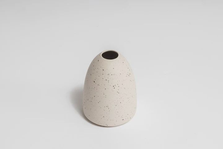NED Little Rick Natural Speckled Vase