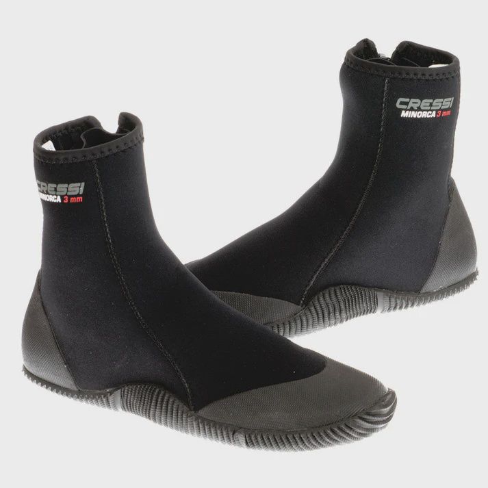FOOTWEAR