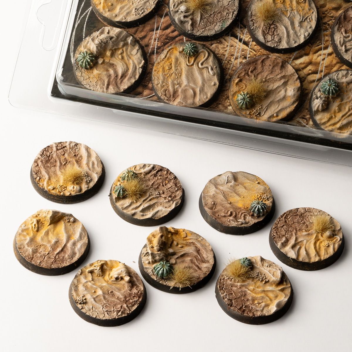 GamersGrass - Deserts of Maahl Bases, Round 32mm (x8)