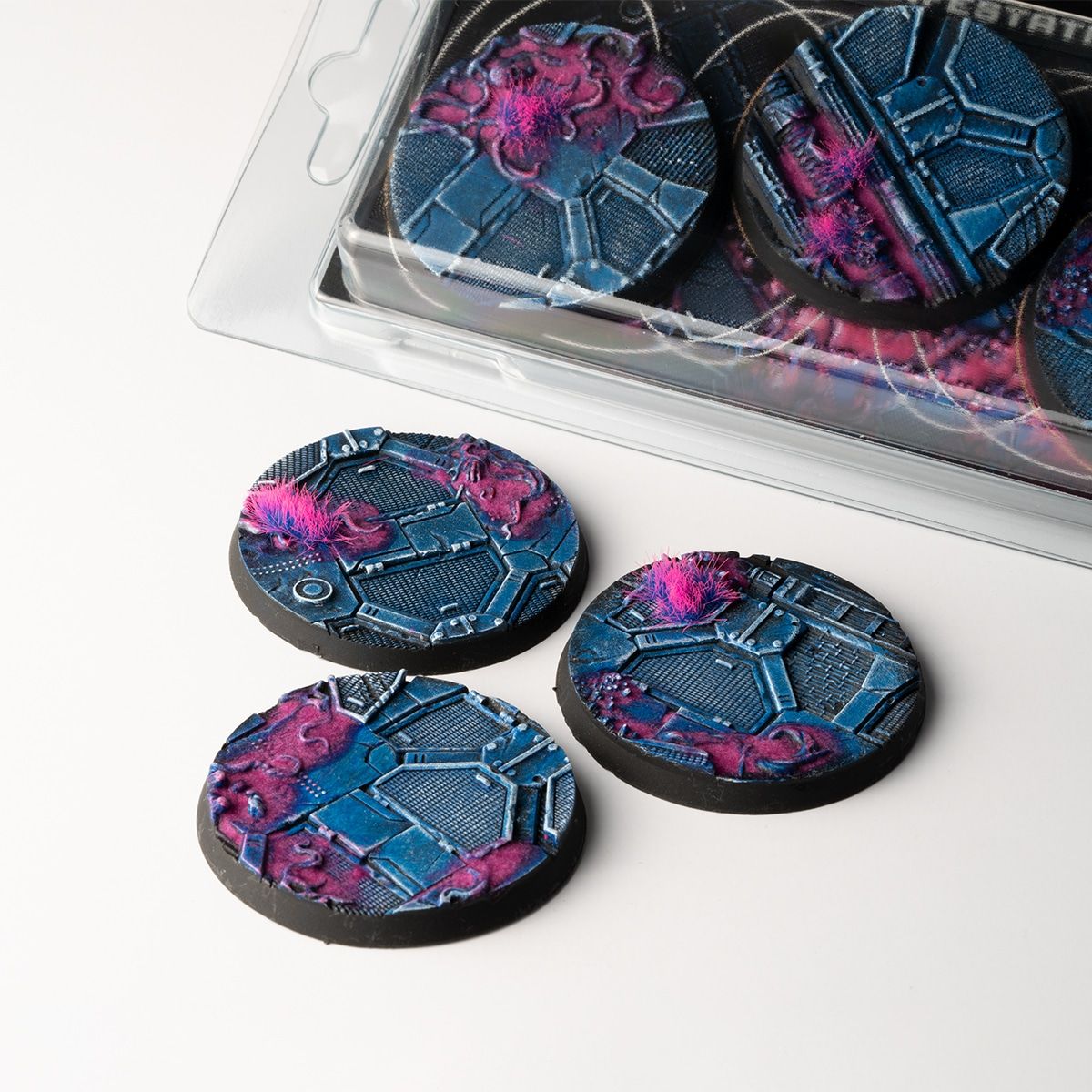 GamersGrass - Alien Infestation Bases, Round 50mm (x3)