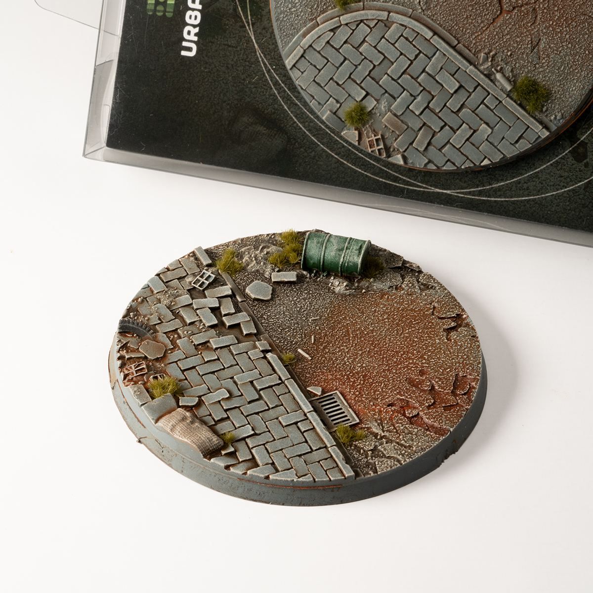 GamersGrass - Urban Warfare Bases, Round 90mm (x1)