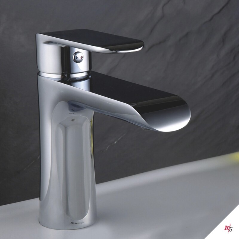 Single Handle Lavatory Faucet - Chrome