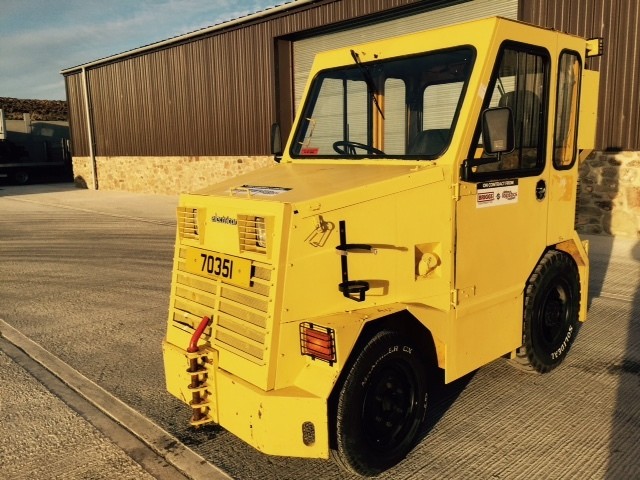 Elecricar Diesel Tug