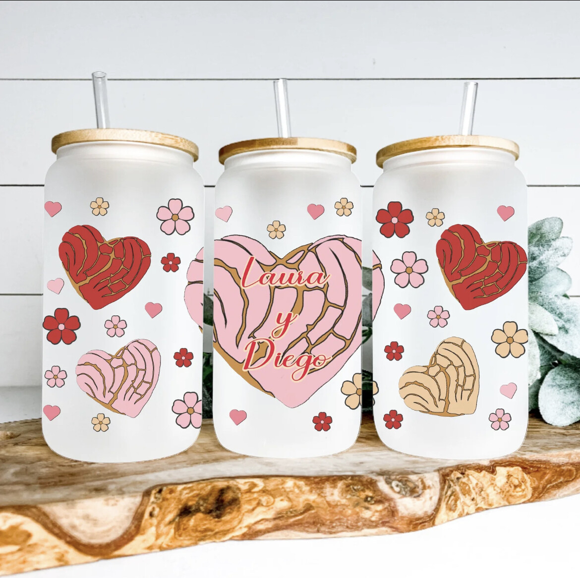 LOVE CONCHAS GLASS CUP