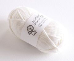 Ashford 813 100% Merino DK 8Ply Superwash Snow