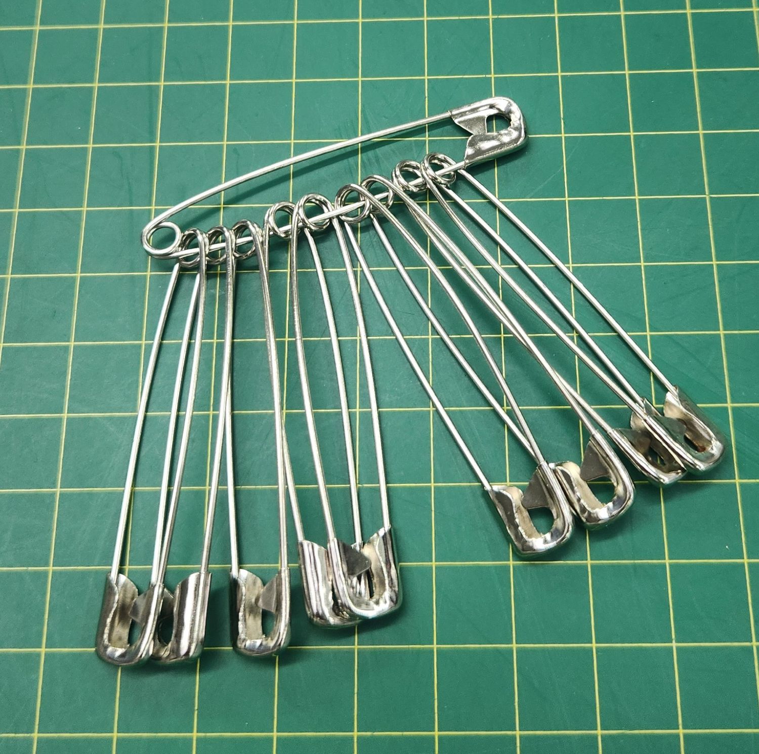 Large Safety Pins 10 Pack