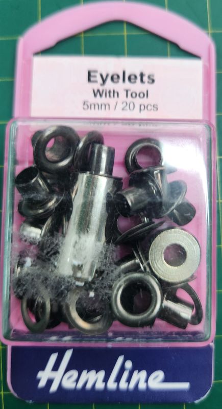 Hemline Eyelets with Tool 5mm, 20 pieces  in Pack