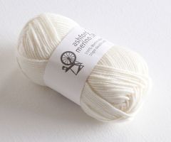 Ashford 814 100% Merino DK 8Ply Superwash Pearl