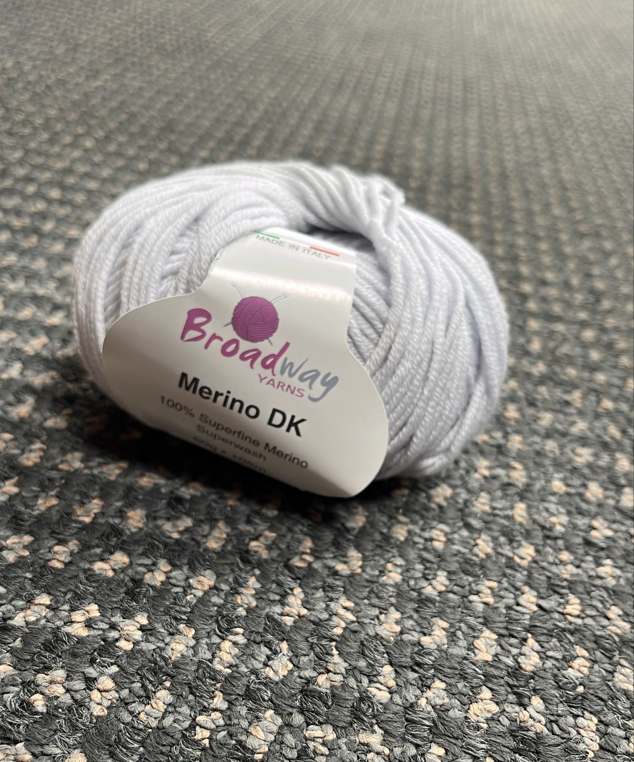 Broadway Yarn DK Merino 50g 105m 700