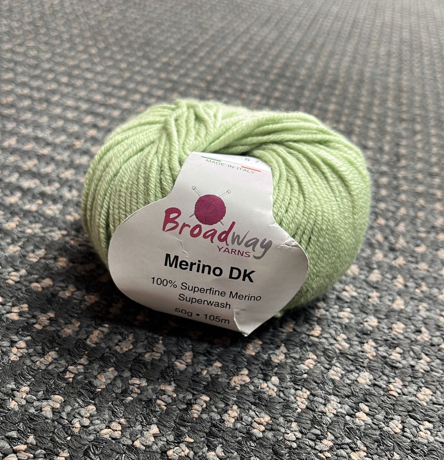 Broadway Yarn DK Merino 50g 105m 1002