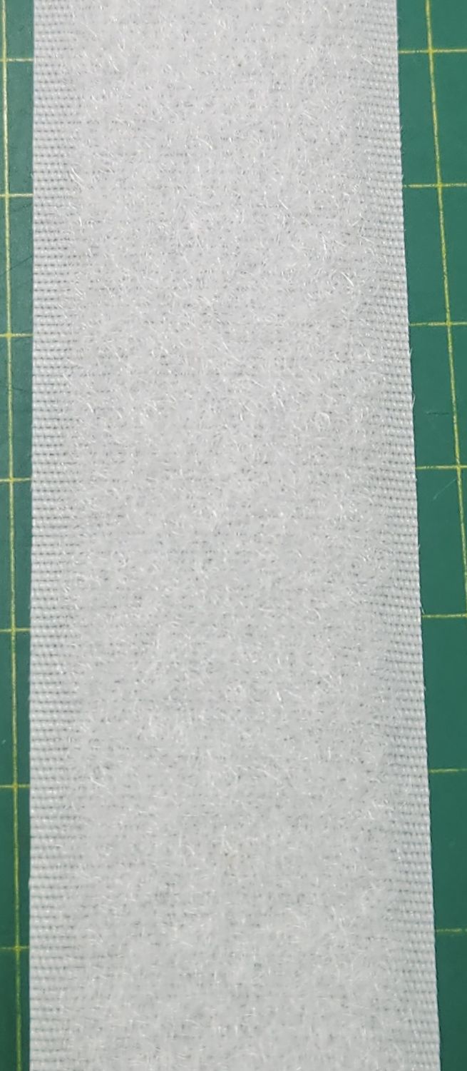 White Loop 25mm Wide, Per Metre