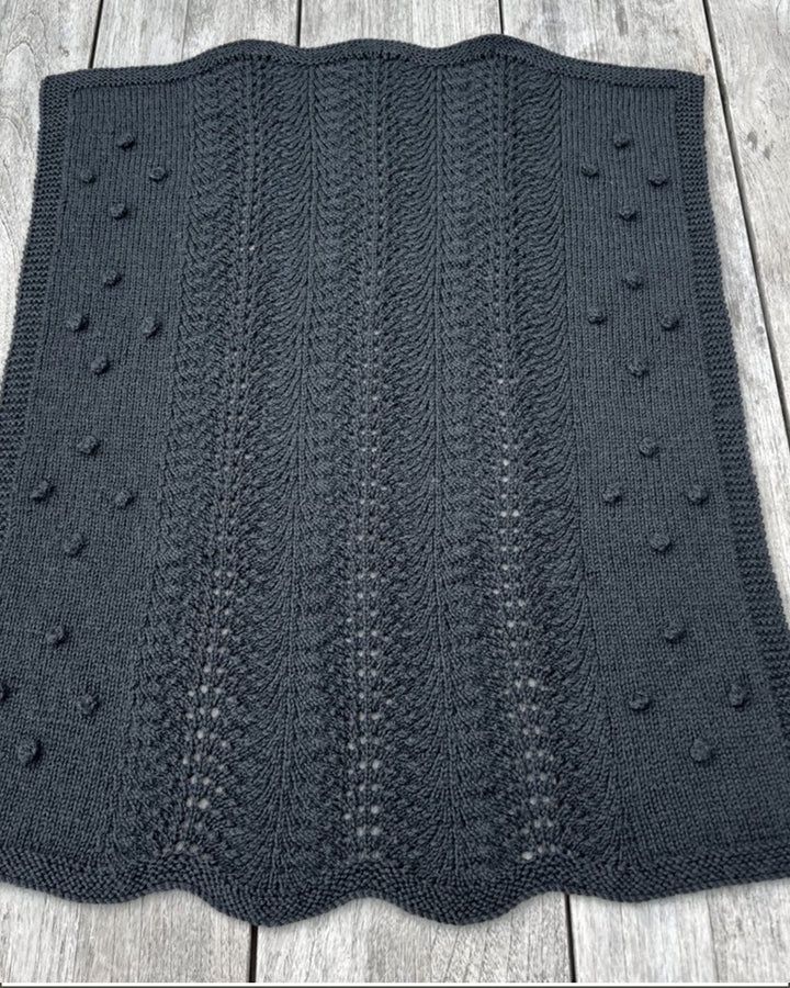 Kiwi Stitch &amp; Knit Aroha Baby Blanket and Chunky Throw 8ply/Chunky Pattern