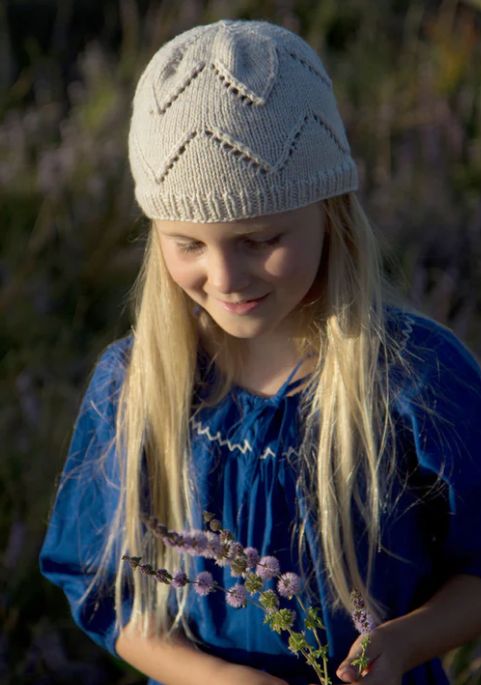 LisaF Pattern - LC20 Eloise Flower Hat