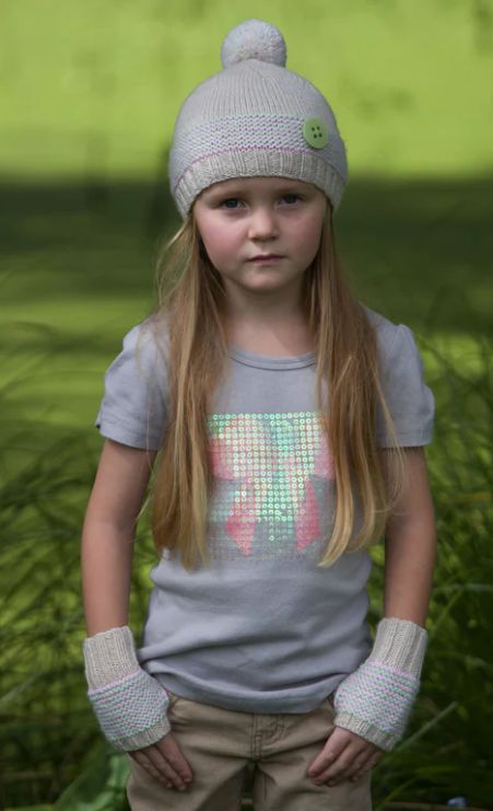 LisaF Pattern - LC28 Lola Hat &amp; Mitts 8ply