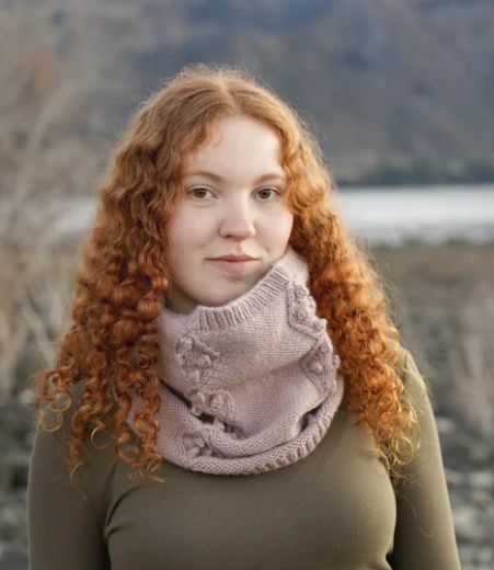 LisaF Pattern - Mackenzie Cowl HC11