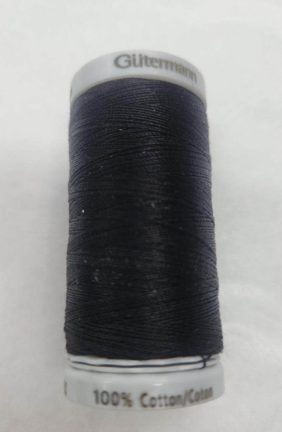 Gutermann 300m Machine Embroidery Quilting Thread Col.1005