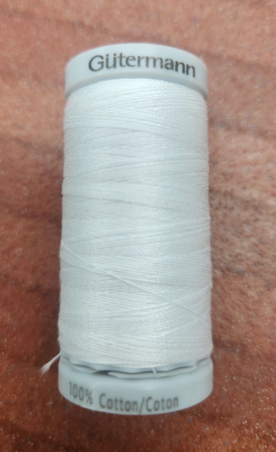 Gutermann 300m Machine Embroidery Quilting Thread Col.1001