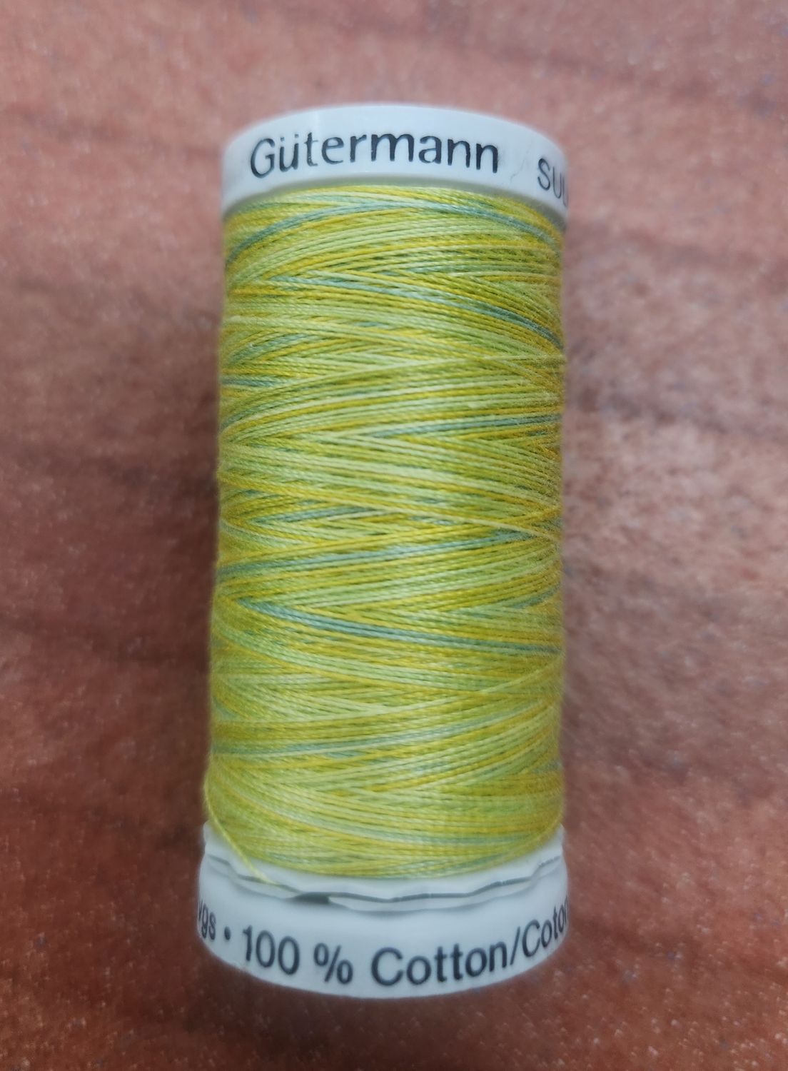 Gutermann 300m Machine Embroidery Quilting Thread Col.4017