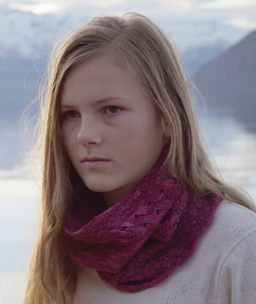 LisaF Pattern - Matilda Cowl HC20
