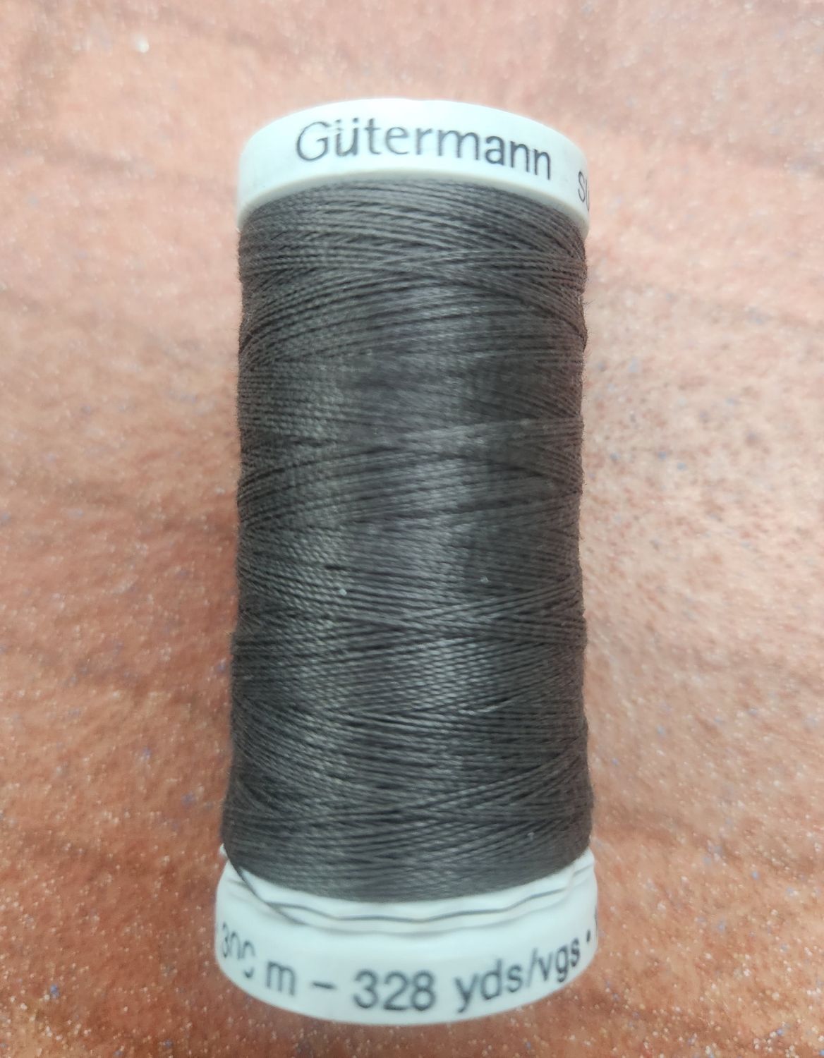 Gutermann 300m Machine Embroidery Quilting Thread Col.1234