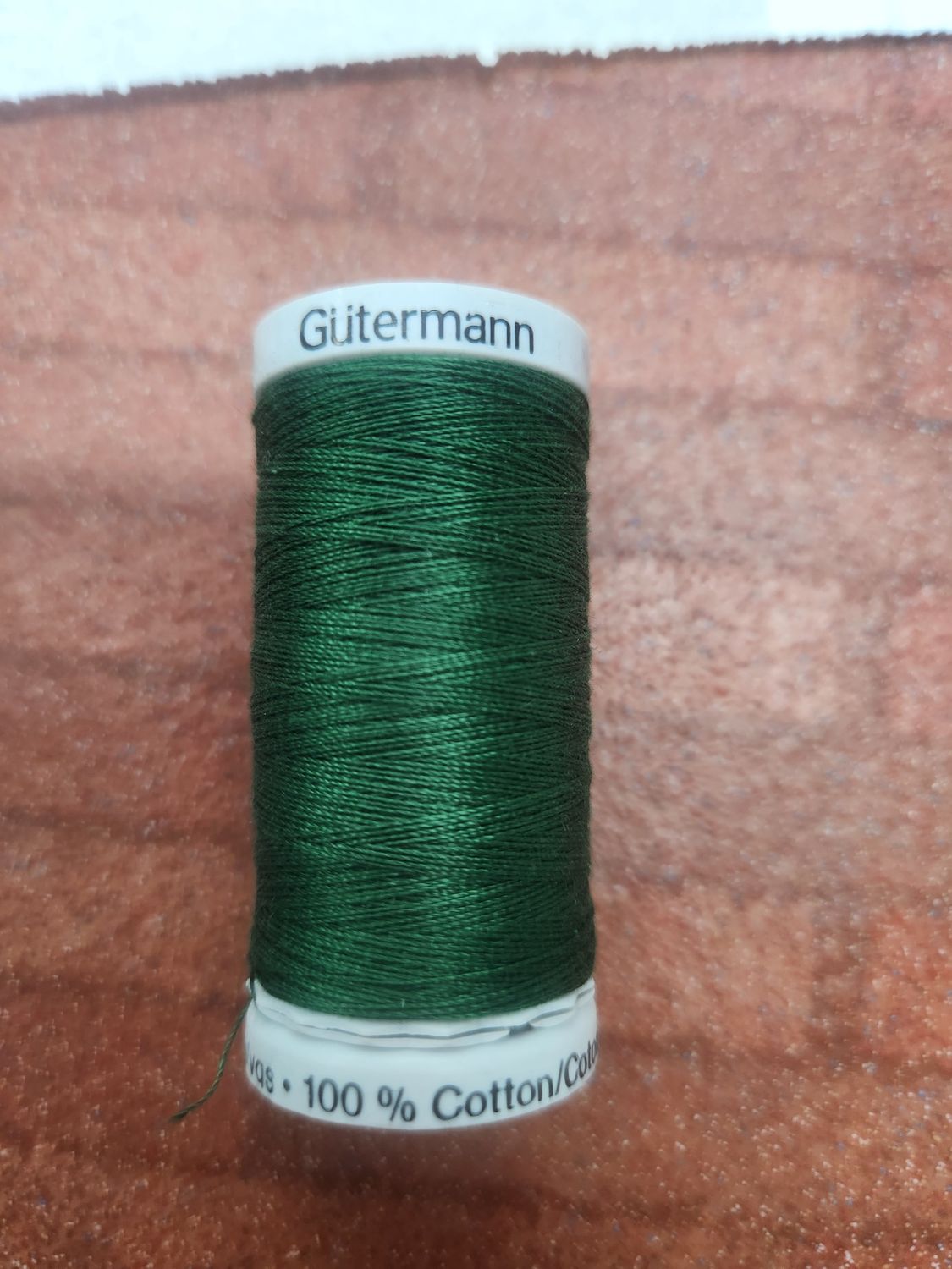 Gutermann 300m Machine Embroidery Quilting Thread Col.1174