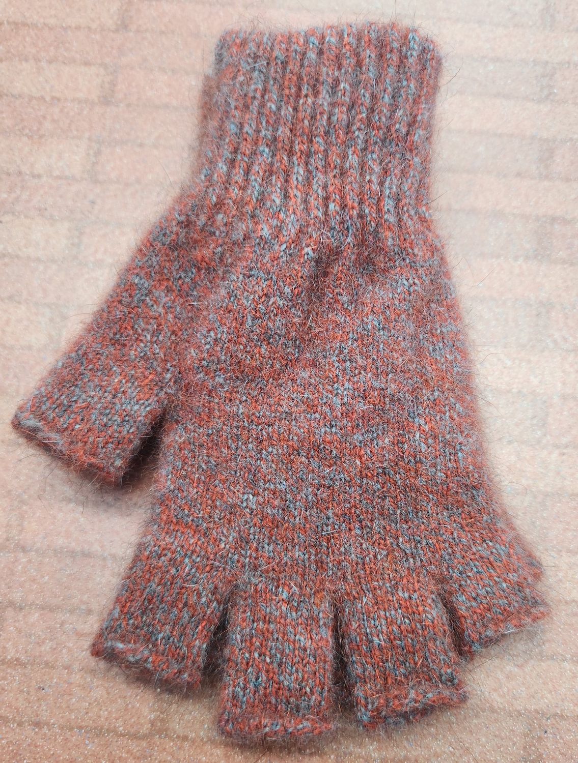 NZ Possum Merino Silk Gloves - Rust Colour - Small