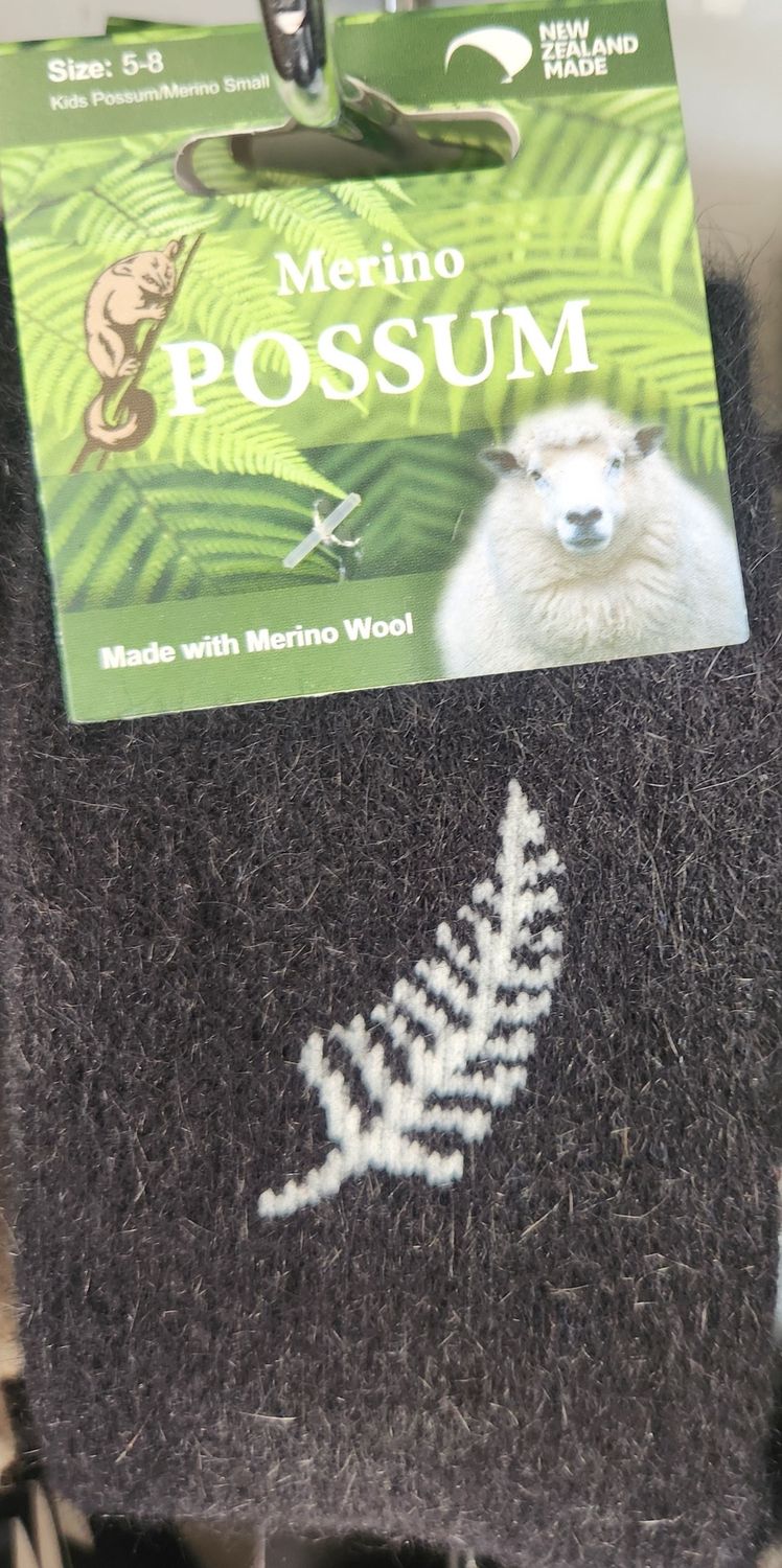 NZ Possum Merino Socks - Colour Black Fern Size 5-8