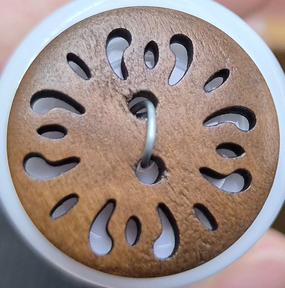 Natty Notions Buttons Chocolate Vintage 25mm