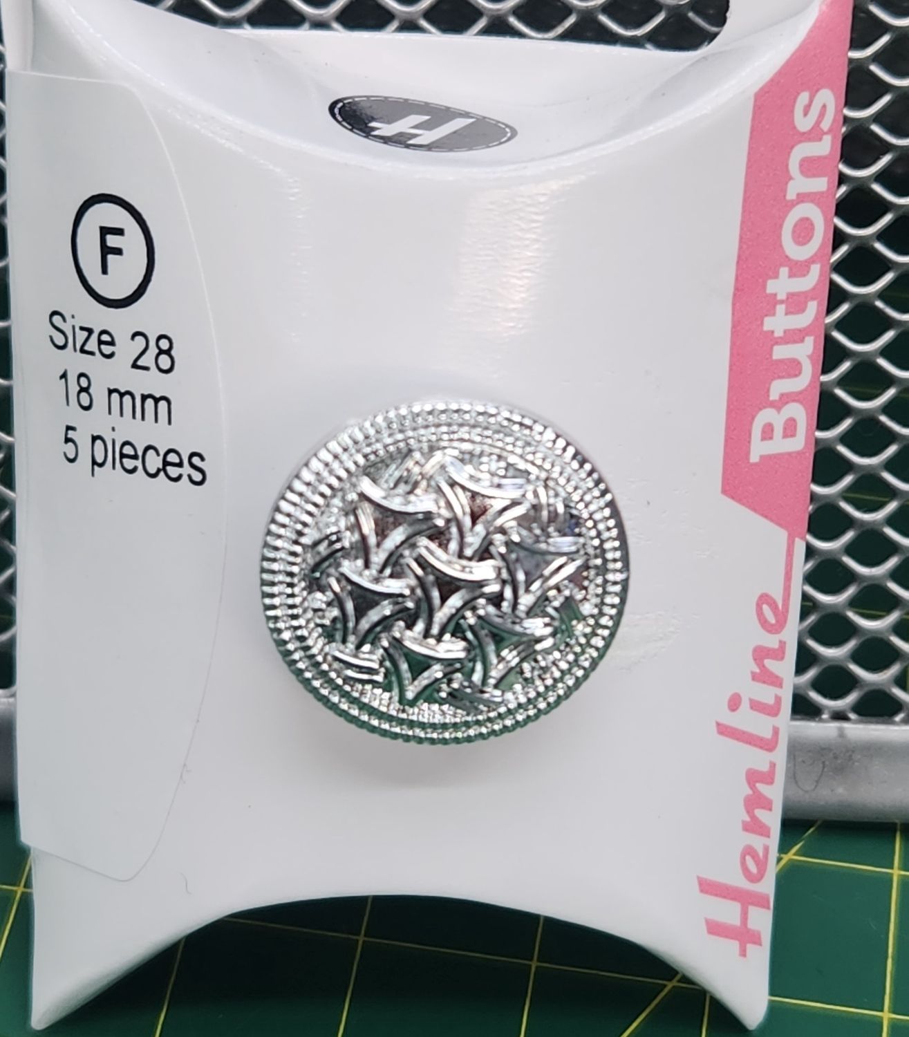 Hemline Size 28 18mm 5 piece Buttons - Silver Metal Jacket