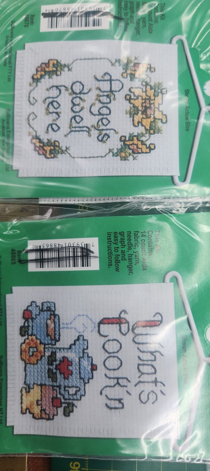 Sullivans Tiny Embroidery Set