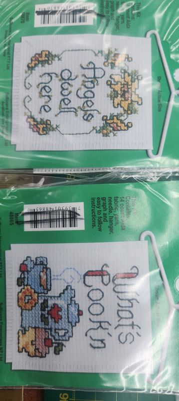 Sullivans Tiny Embroidery Set