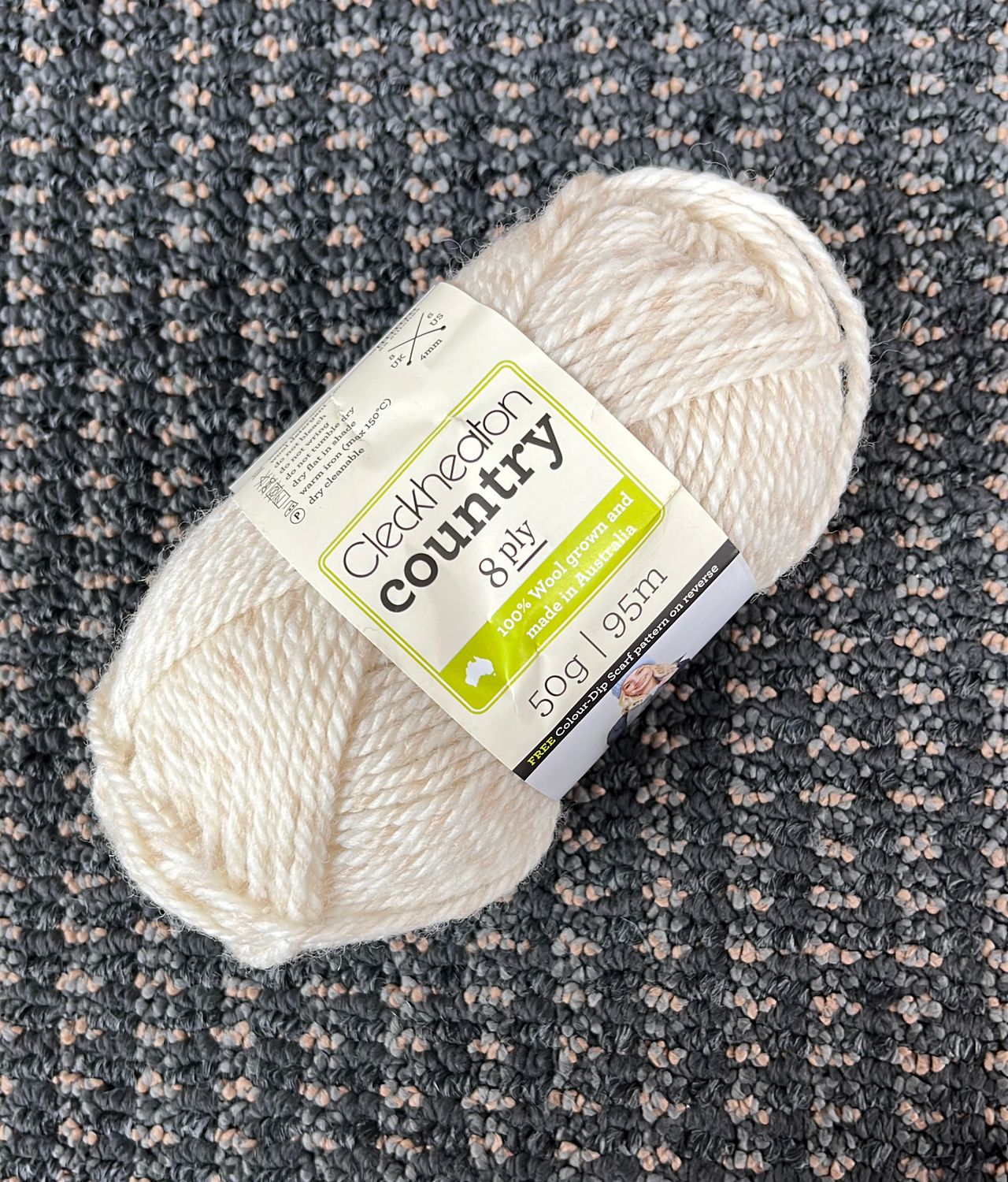 Cleckheaton: Country 8 Ply 50grm (95m) - 0019