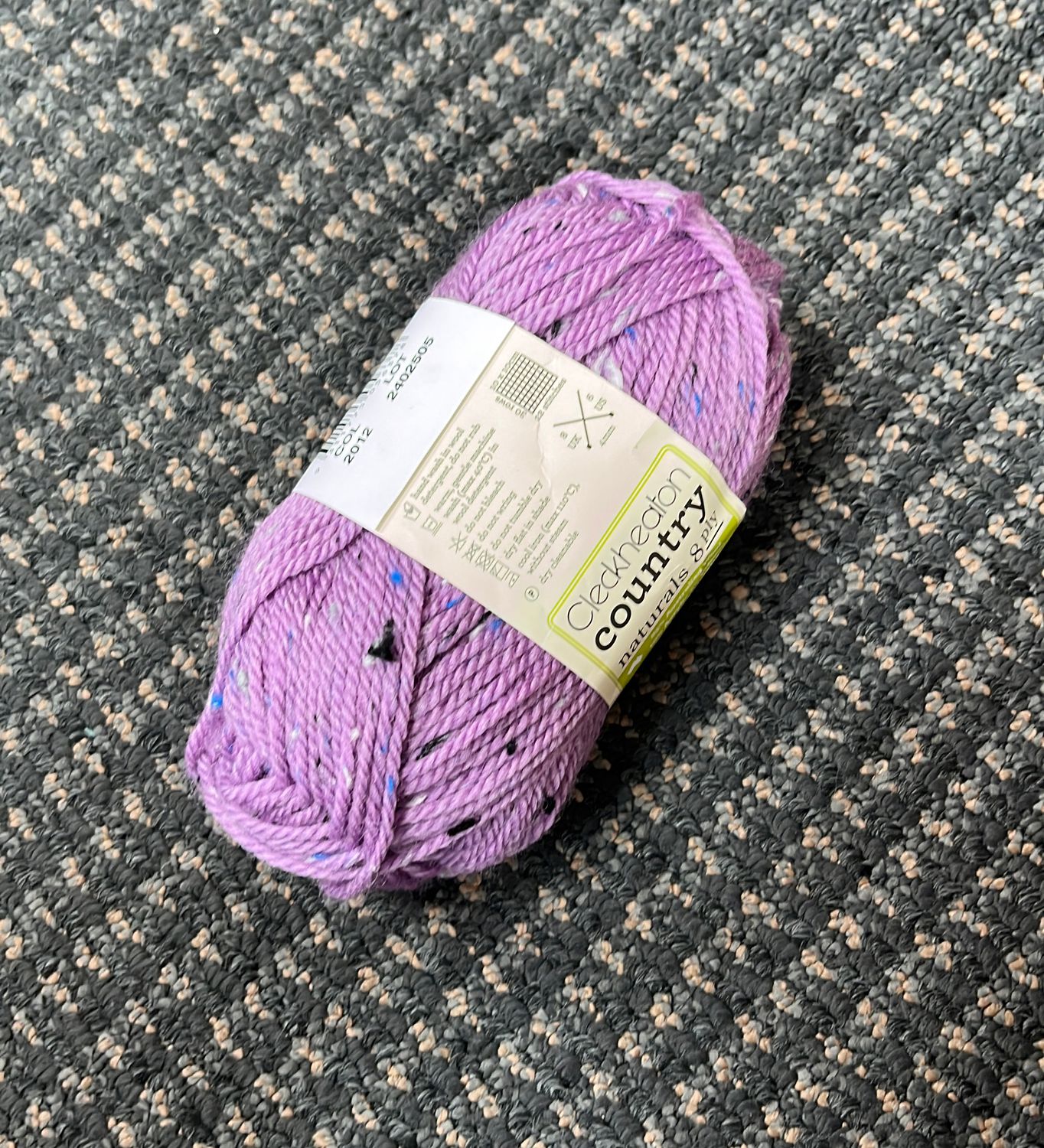 Cleckheaton: Country Naturals 8 Ply 50grm (96m) - 2012