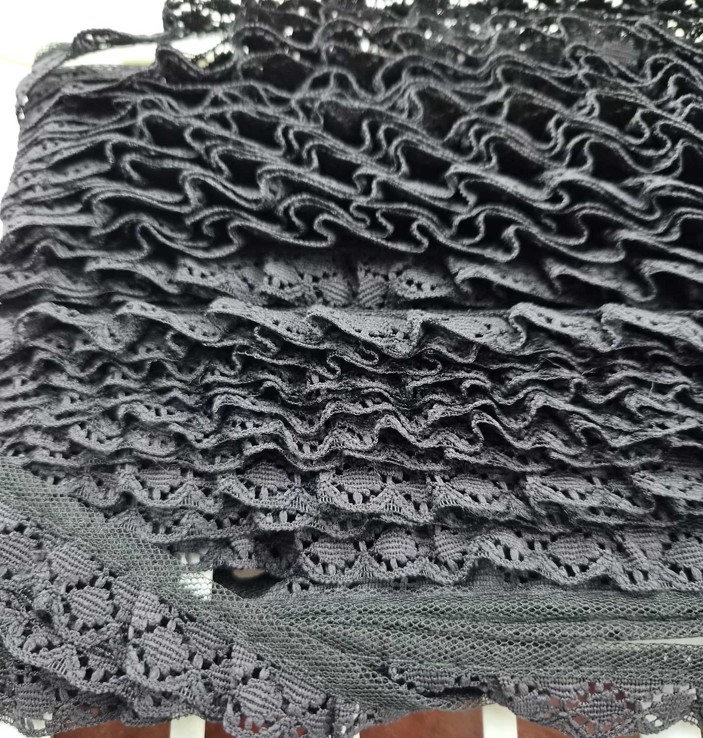 Nylon Frilled Lace Black 16mm, Price Per Metre