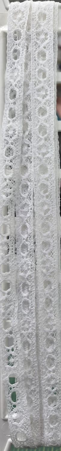 Small Cotton Eyelet Lace Per Metre