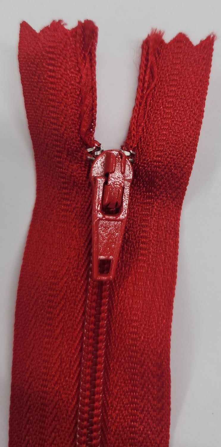 Dress Zip - Mid Red 35cm