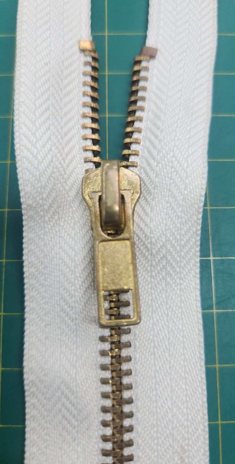 Jean Zip Cream 18cm