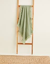 Sirdar Herringbone crochet blanket pattern 10236