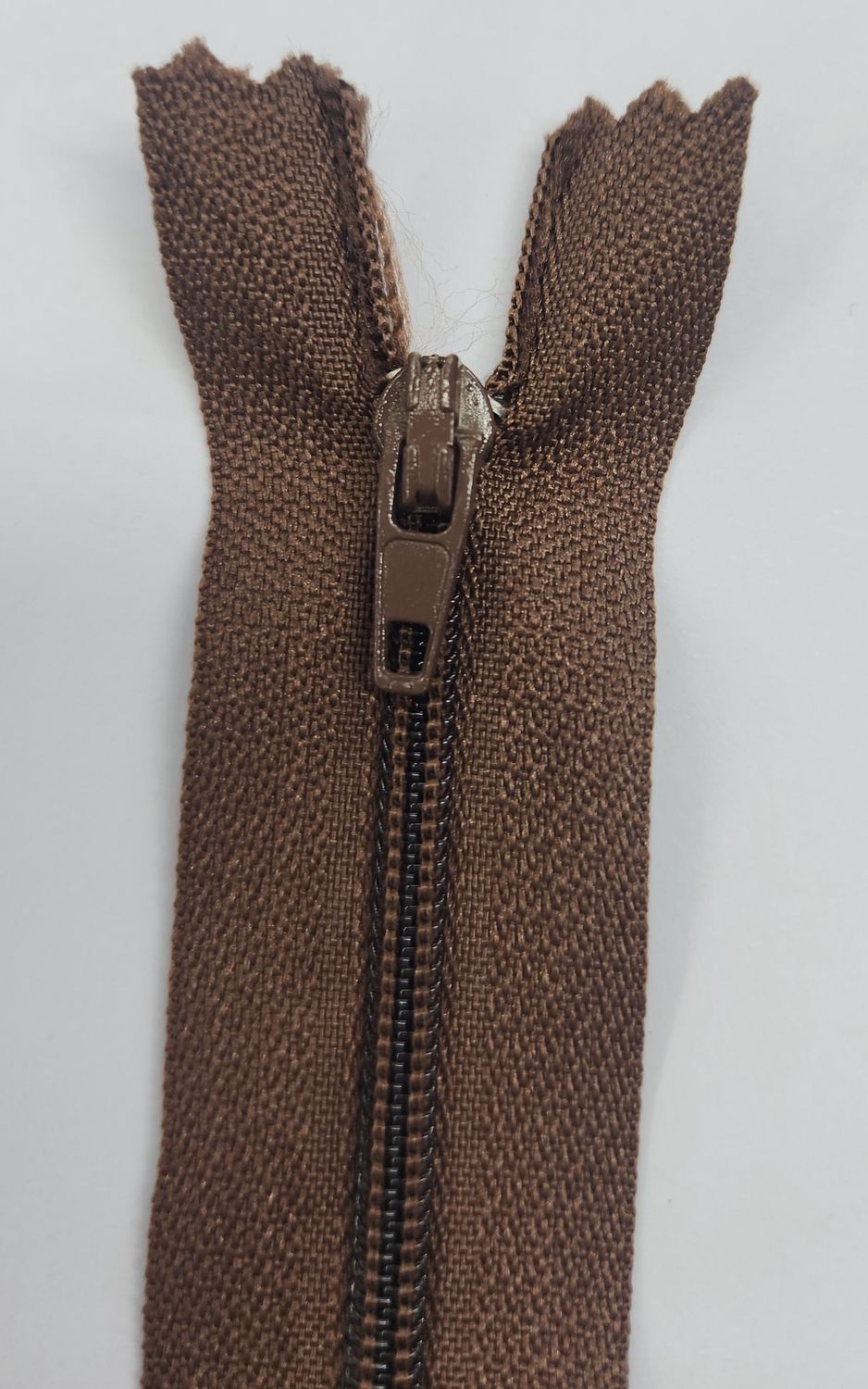 Dress Zip - Mid Brown 50cm