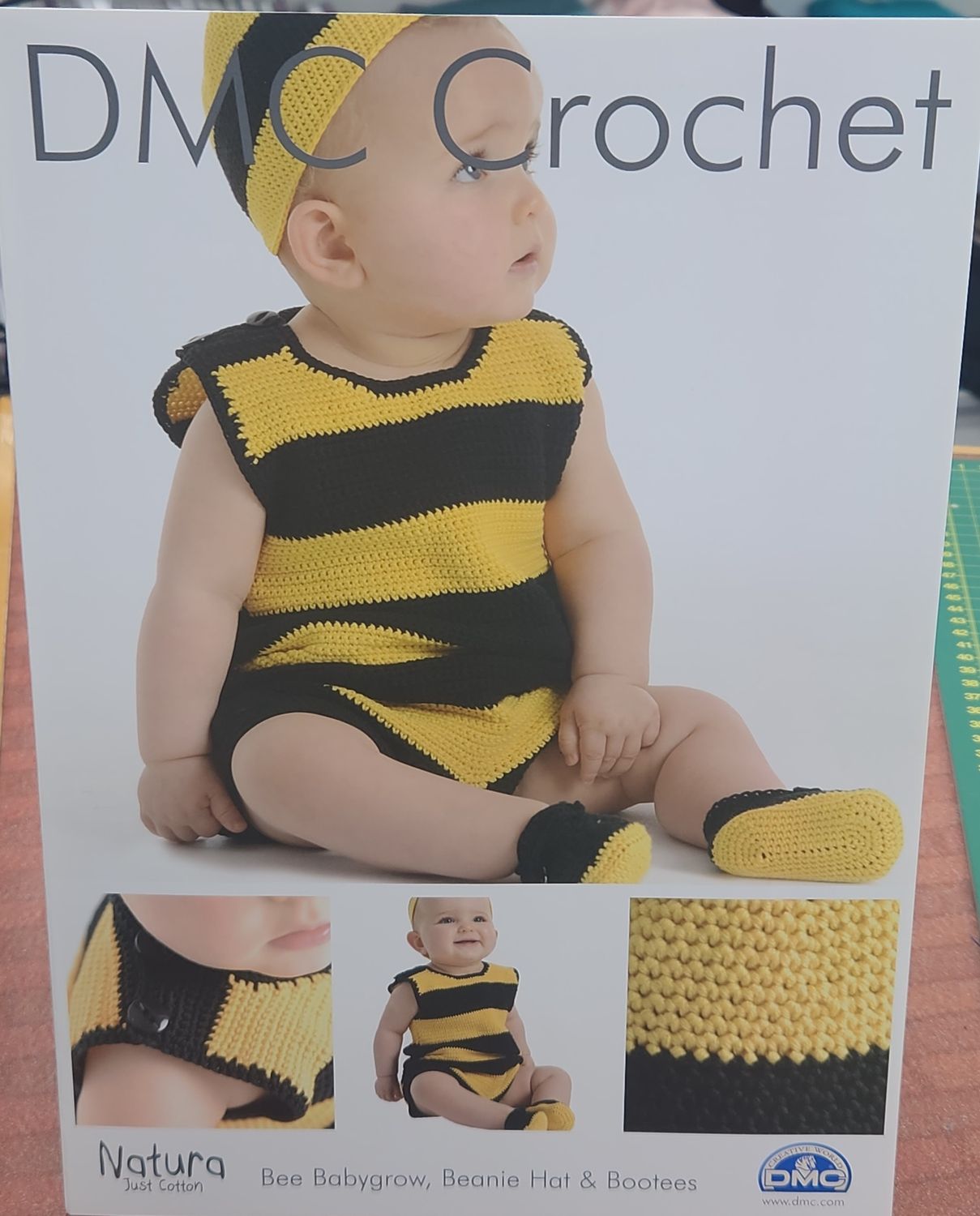 DMC Crochet Pattern - Baby Bee