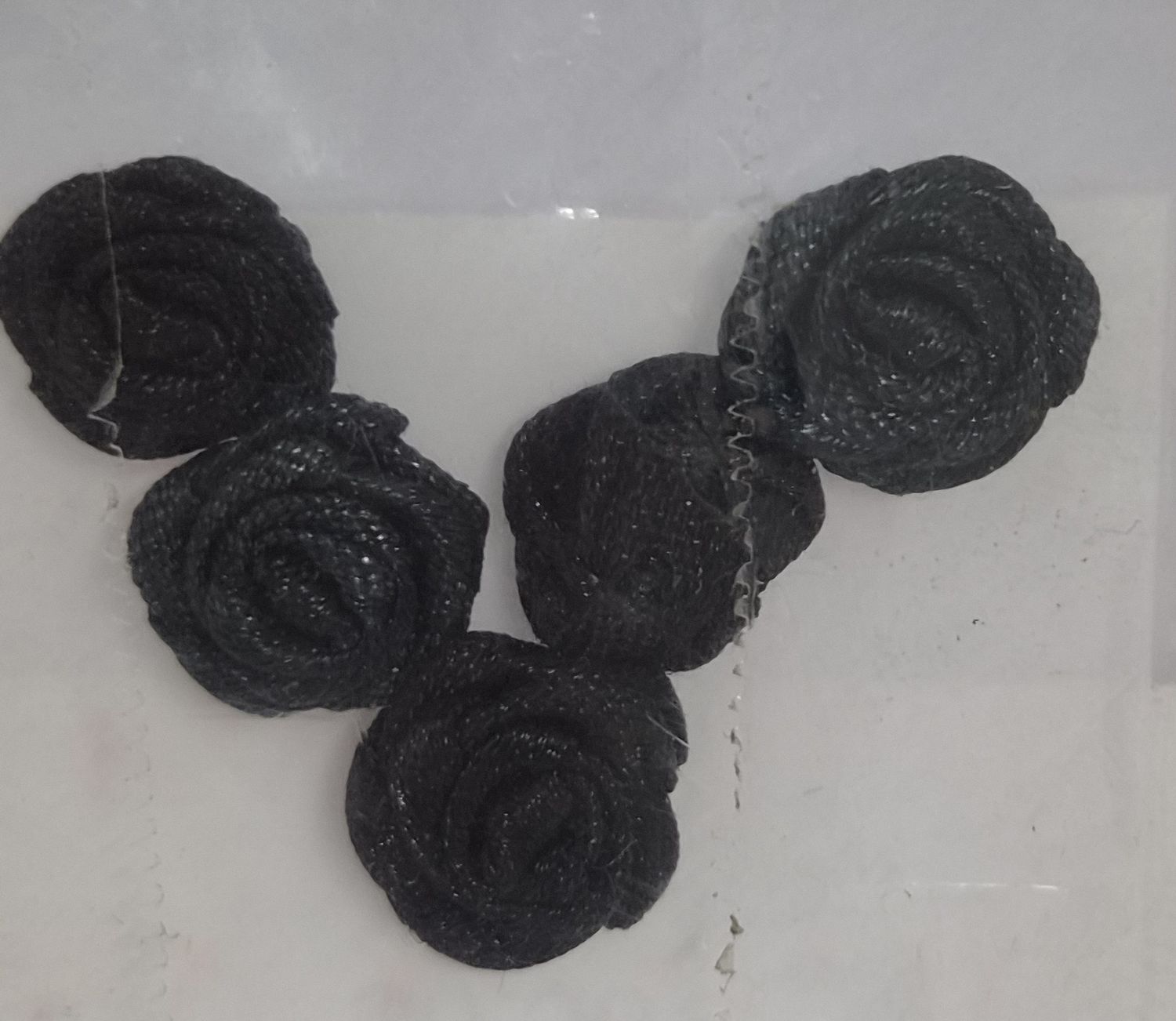 Black Roses Each