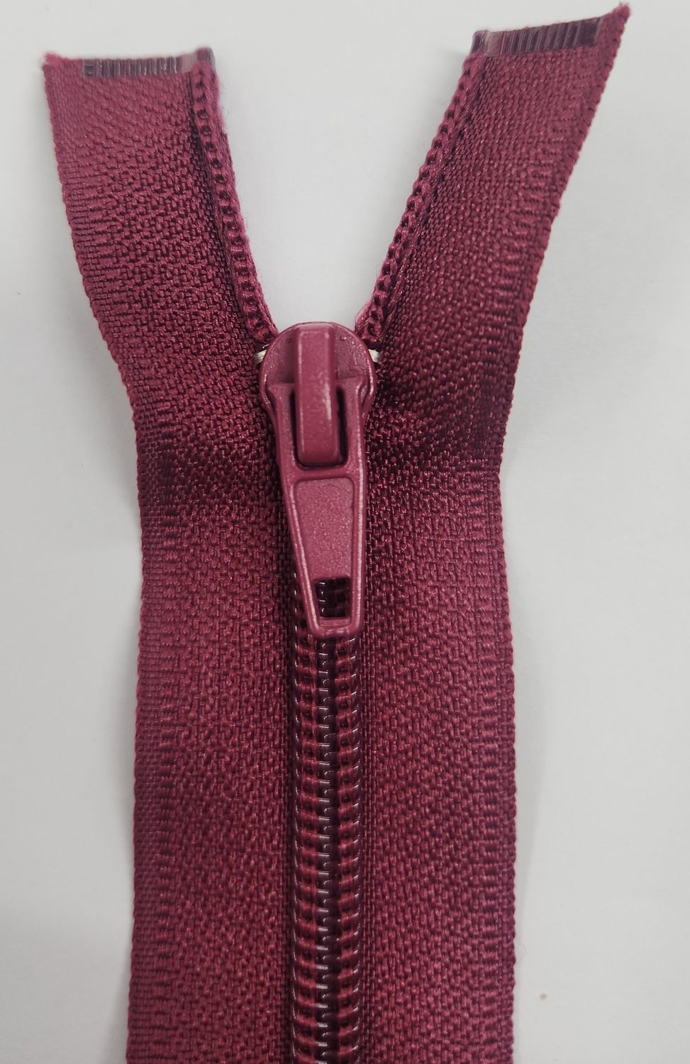 Open Ended Zip 45cm Burgundy