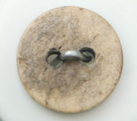 Coconut Button Size 18L, Each