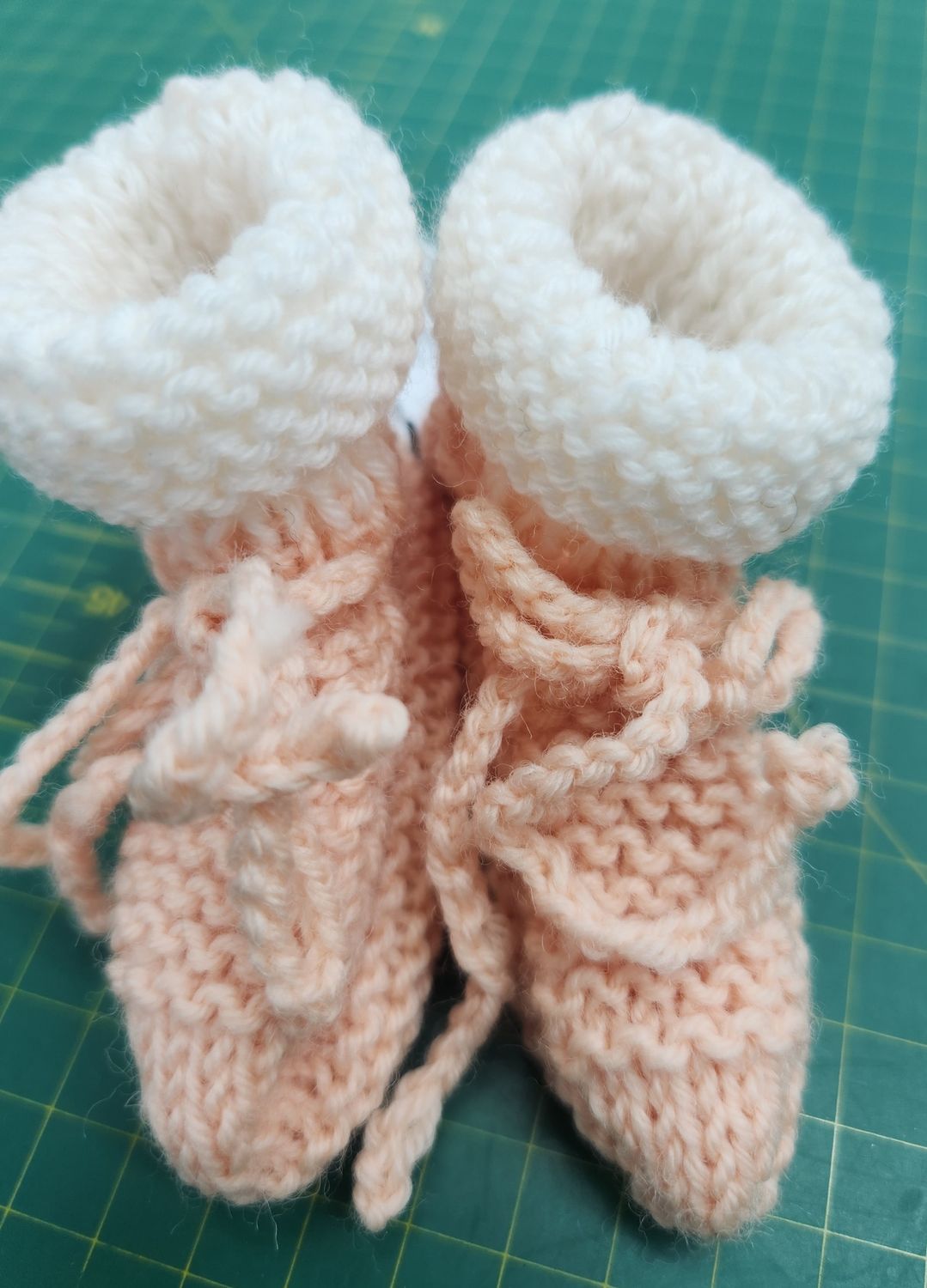 Bootees - Peach / Cream