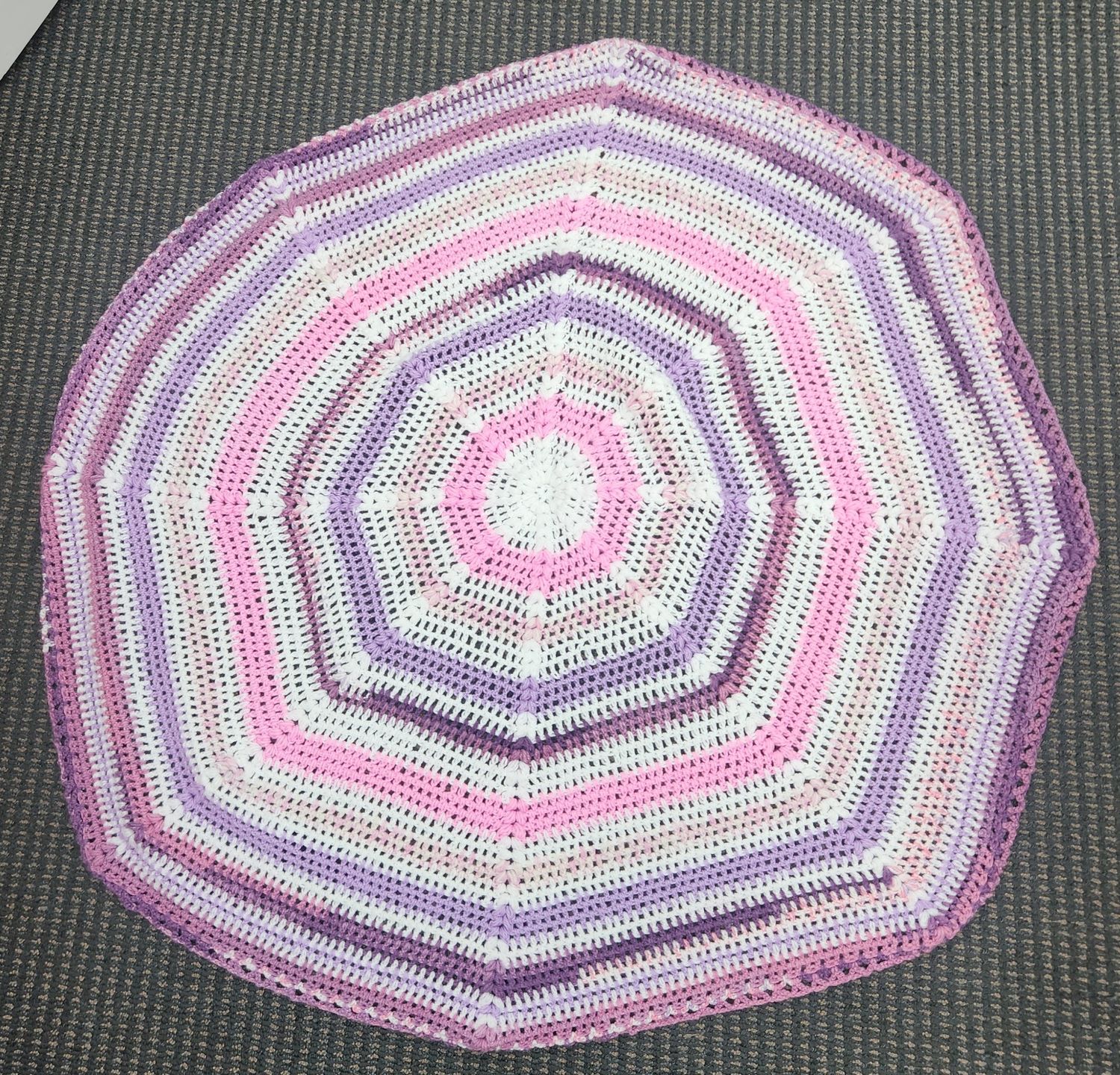 Acrylic Blanket - Circular