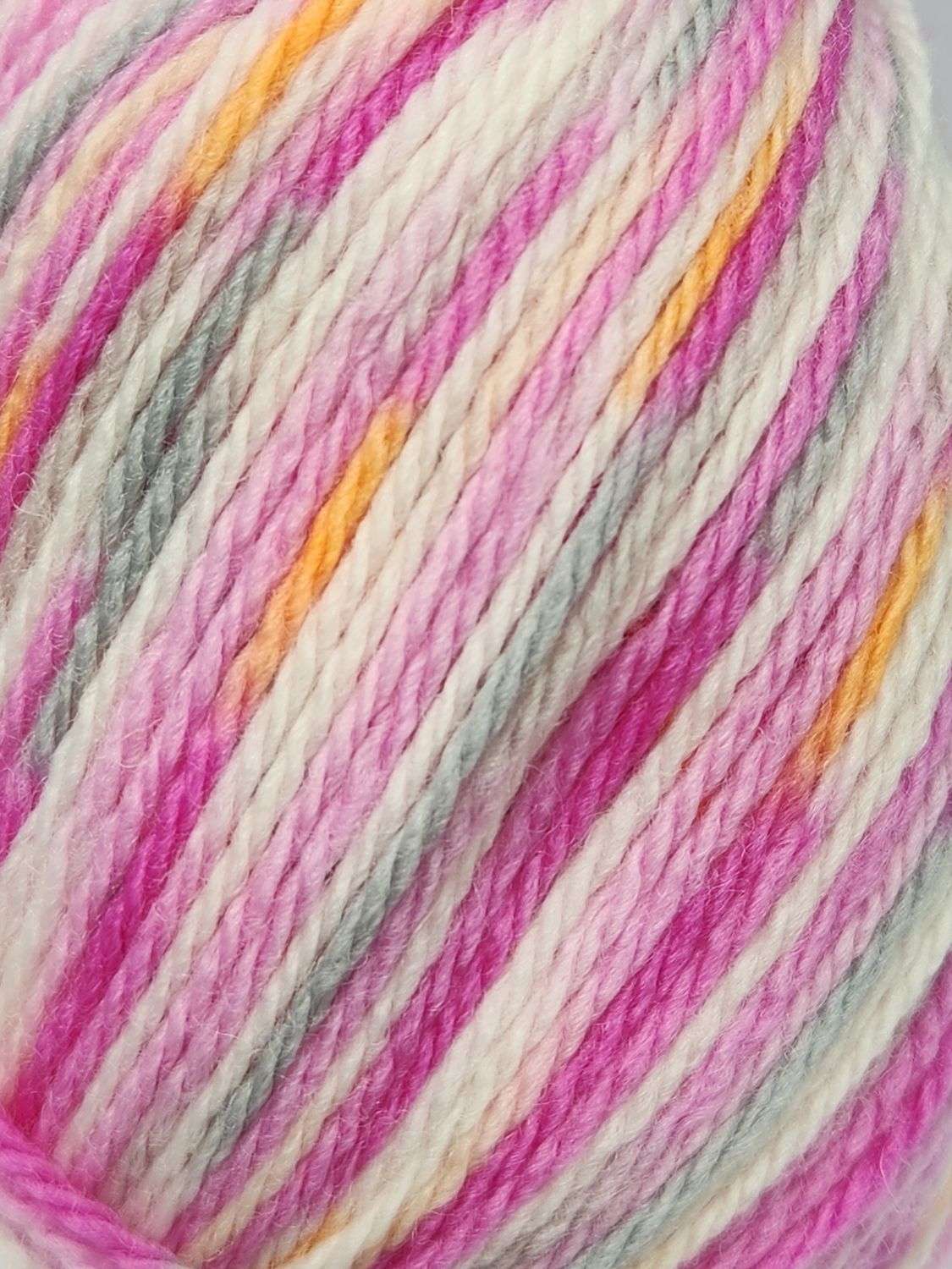 New Zealand Merino Prints 8ply Colour 179