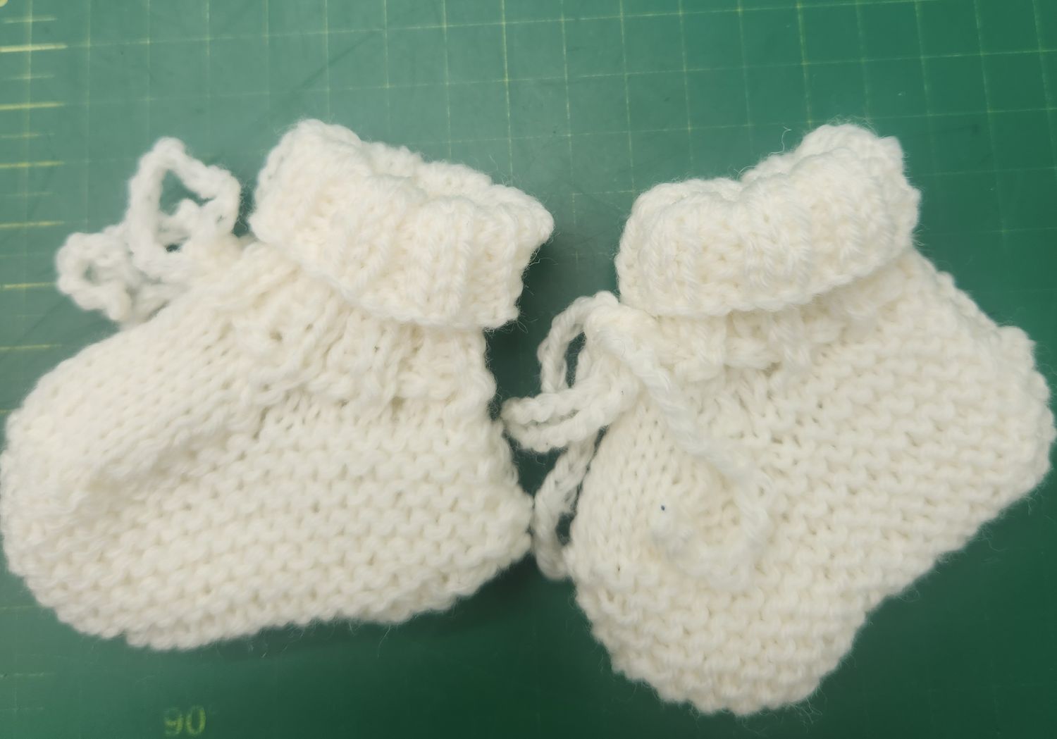 Bootees - Prem Size - White
