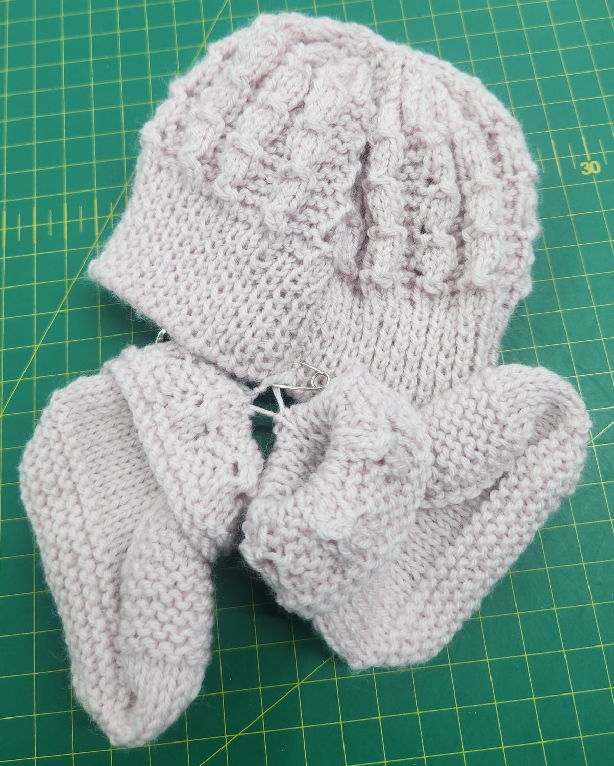 Baby Hat &amp; Bootees - 100% Baby Merino - 0-3 Months - Soft Rose