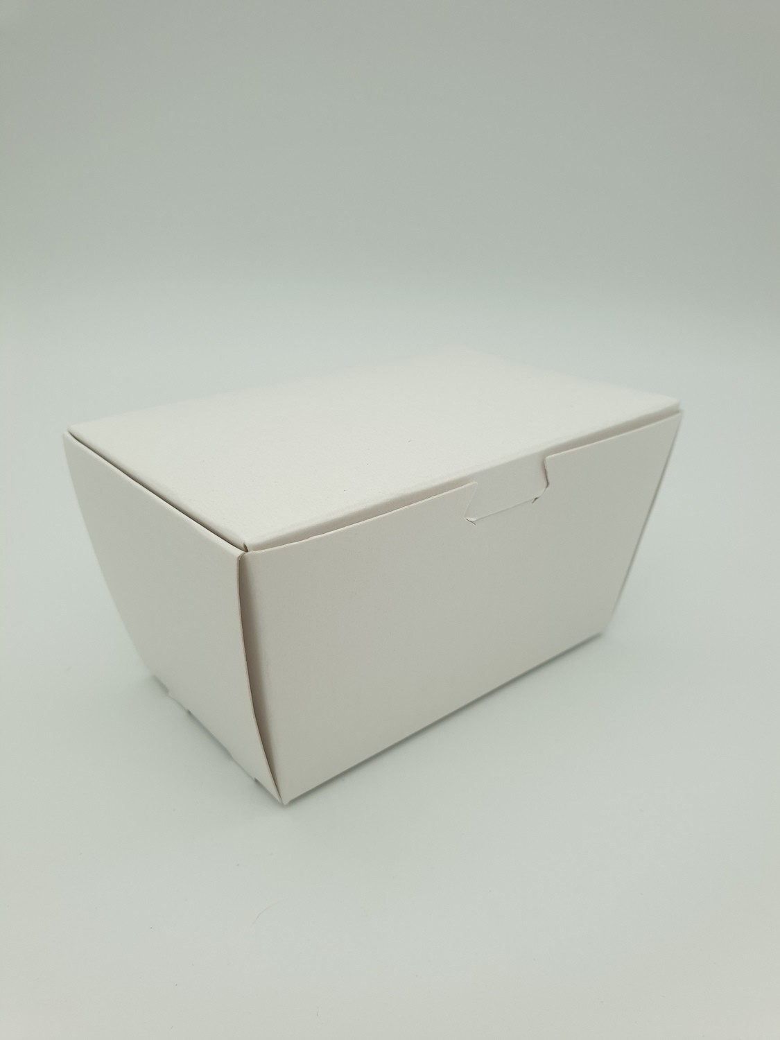 Box Truffle Medium White 75 x45 x 40 mm (each)